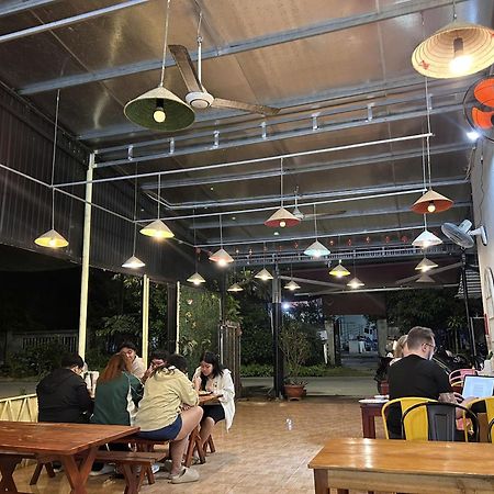 Cat Tien Backpackers Hostel Buitenkant foto